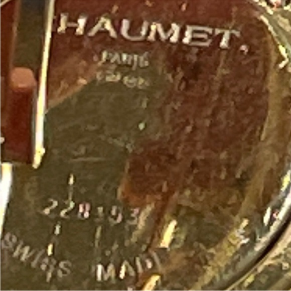 Beyond Stunning 18k solid gold The Who Watch Band Covered in diamonds - Picture 9 of 9